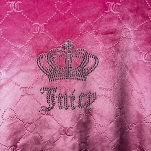 Juicy Couture pink crown shirt